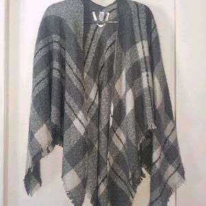 Lauren Conrad Pancho/Throw